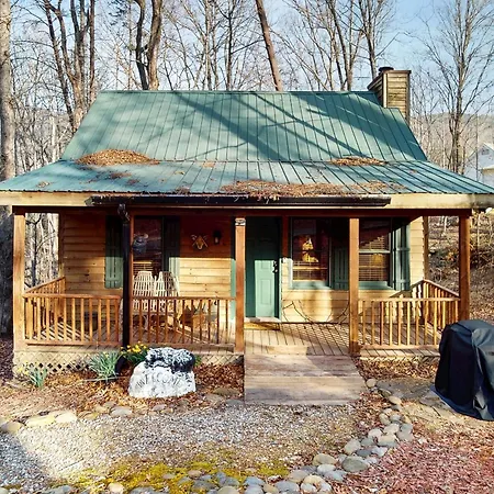 Pine Tree Lodge